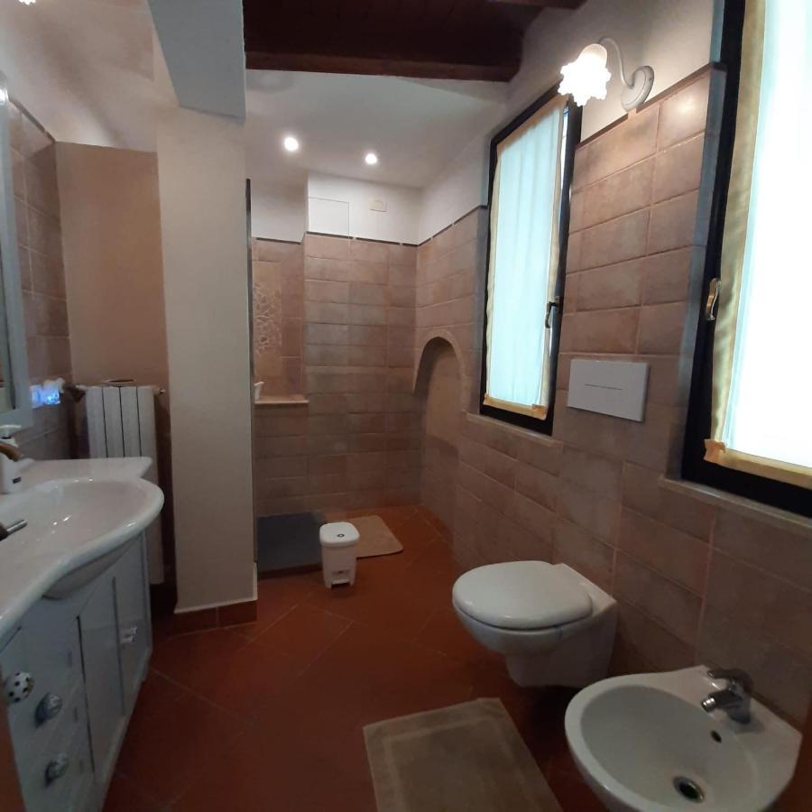 Loft Trabucco - In The Heart Of Salo City Center, Lake View, 4 Rooms Eksteriør billede